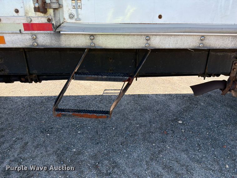 image for item YA2502 2018 International 4300 box truck