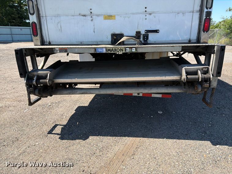 image for item YA2502 2018 International 4300 box truck