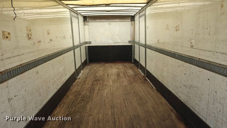 image for item YA2502 2018 International 4300 box truck