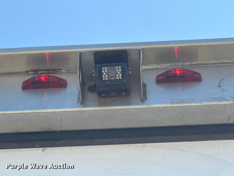 image for item YA2502 2018 International 4300 box truck