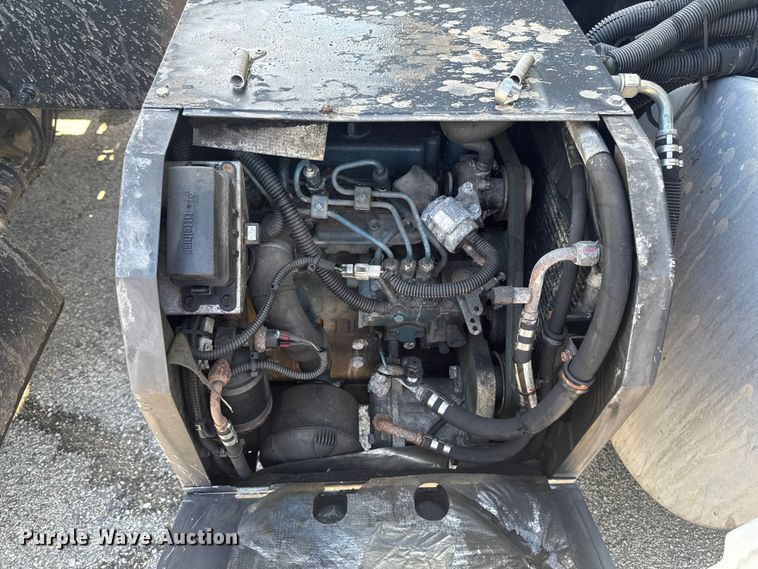 image for item YA3392 2023 Mack Anthem semi truck