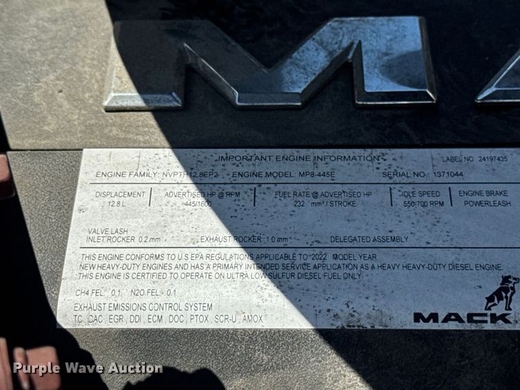 image for item YA3392 2023 Mack Anthem semi truck