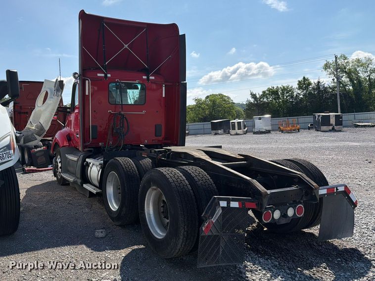 image for item YA3406 2019 Kenworth T680 semi truck