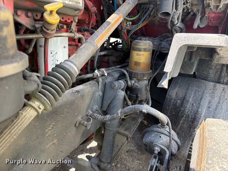 image for item YA3406 2019 Kenworth T680 semi truck
