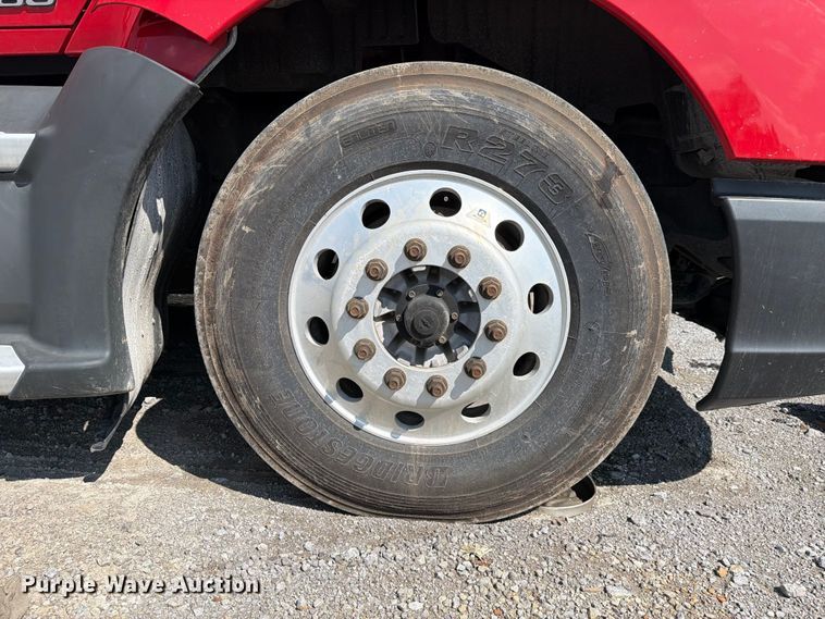 image for item YA3406 2019 Kenworth T680 semi truck