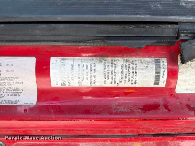 image for item YA3406 2019 Kenworth T680 semi truck