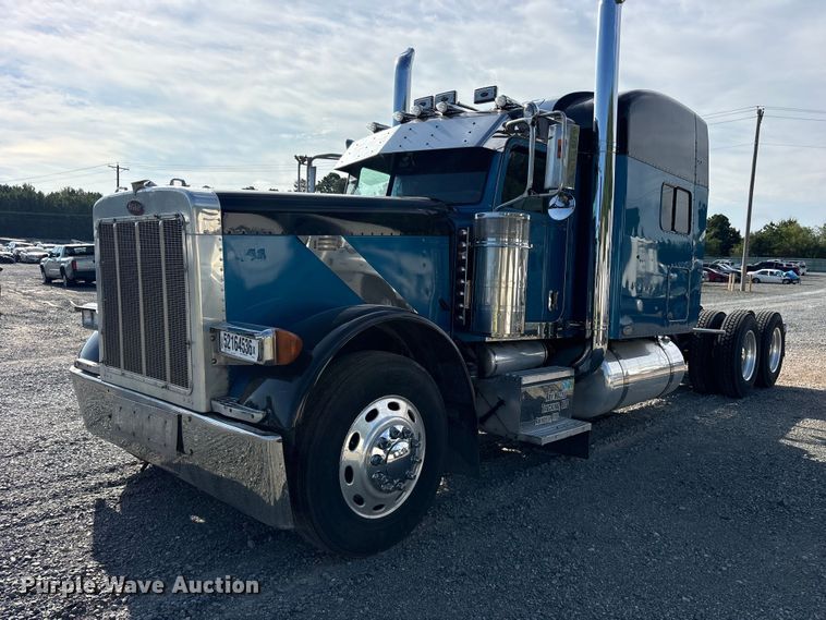 image for item YA3429 2006 Peterbilt 379 semi truck