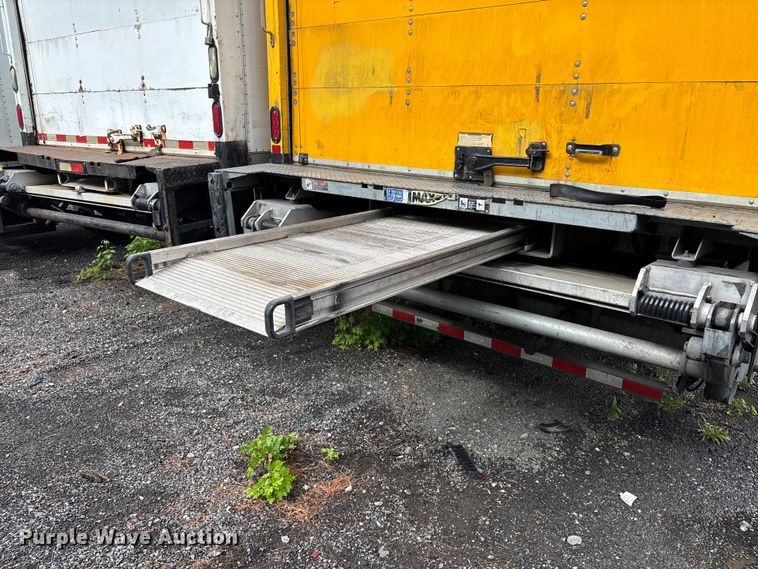 image for item YA3449 2018 Freightliner Business Class M2 box truck
