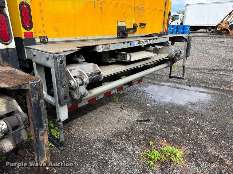 image for item YA3449 2018 Freightliner Business Class M2 box truck