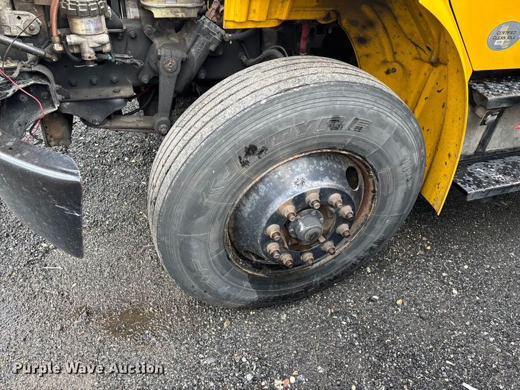 image for item YA3449 2018 Freightliner Business Class M2 box truck