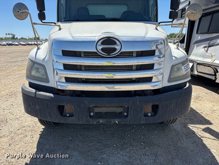 image for item YA3609 2016 Hino 268 box truck