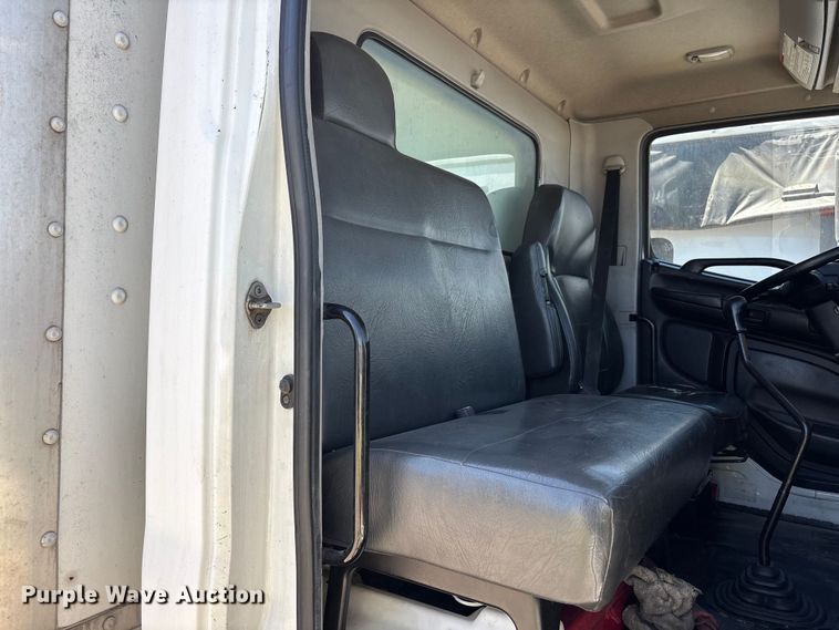 image for item YA3609 2016 Hino 268 box truck