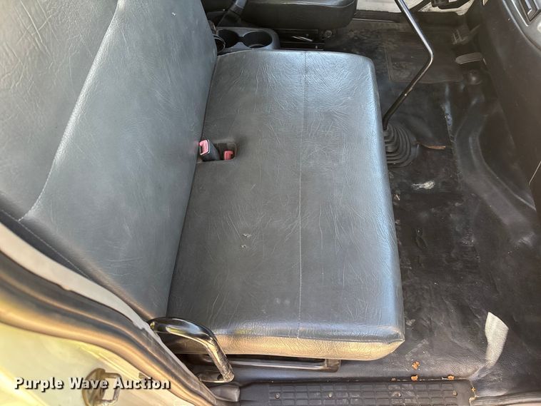 image for item YA3609 2016 Hino 268 box truck