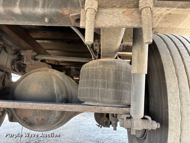 image for item YA3609 2016 Hino 268 box truck