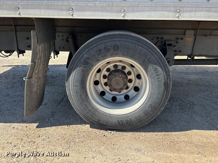 image for item YA3609 2016 Hino 268 box truck