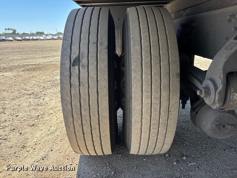 image for item YA3609 2016 Hino 268 box truck
