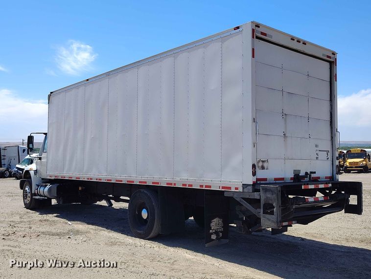 image for item YA3743 2018 International 4300  box truck