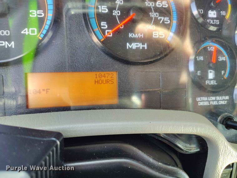image for item YA3743 2018 International 4300  box truck
