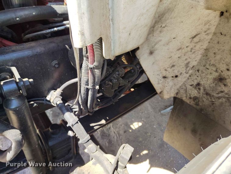 image for item YA3743 2018 International 4300  box truck