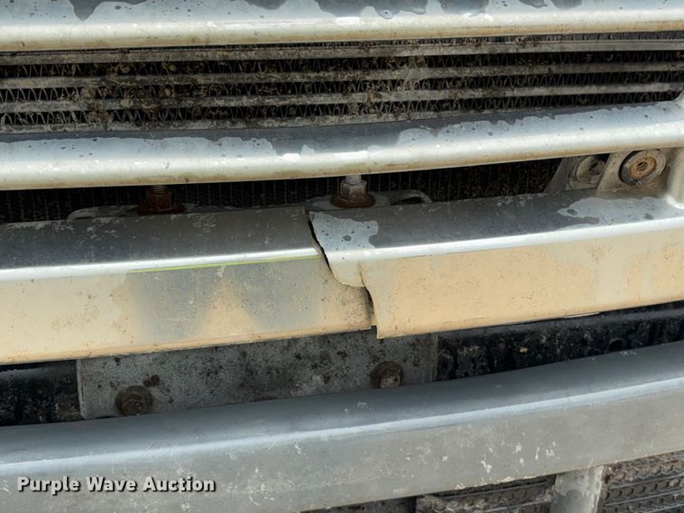 image for item YA3789 2015 Freightliner Cascadia semi truck