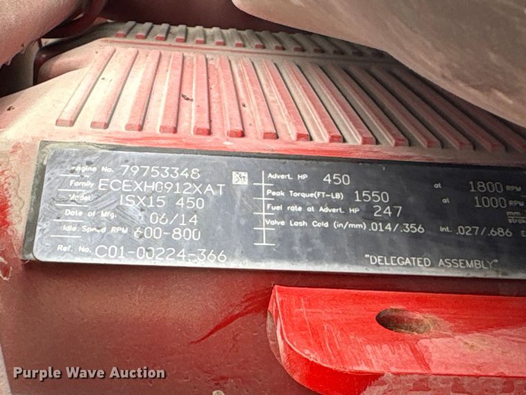 image for item YA3789 2015 Freightliner Cascadia semi truck