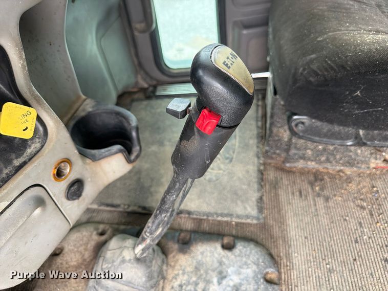 image for item YA3807 2008 Peterbilt 389 semi truck
