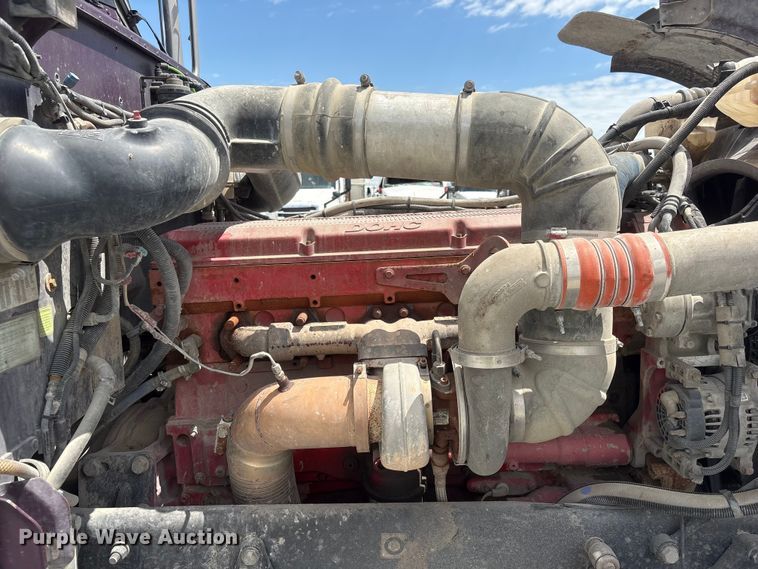 image for item YA3807 2008 Peterbilt 389 semi truck