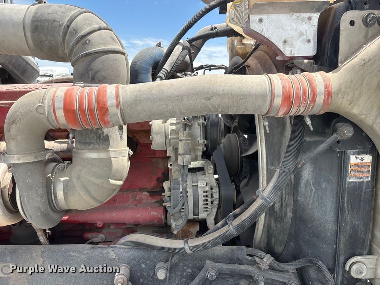 image for item YA3807 2008 Peterbilt 389 semi truck