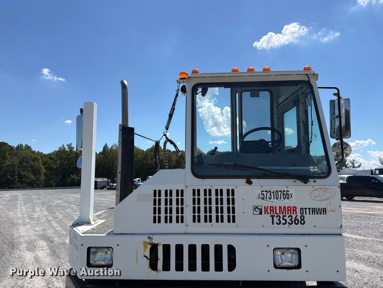 image for item YA3864 2014 Kalmar Ottawa yard truck