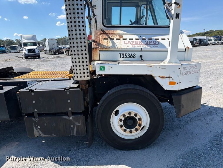 image for item YA3864 2014 Kalmar Ottawa yard truck