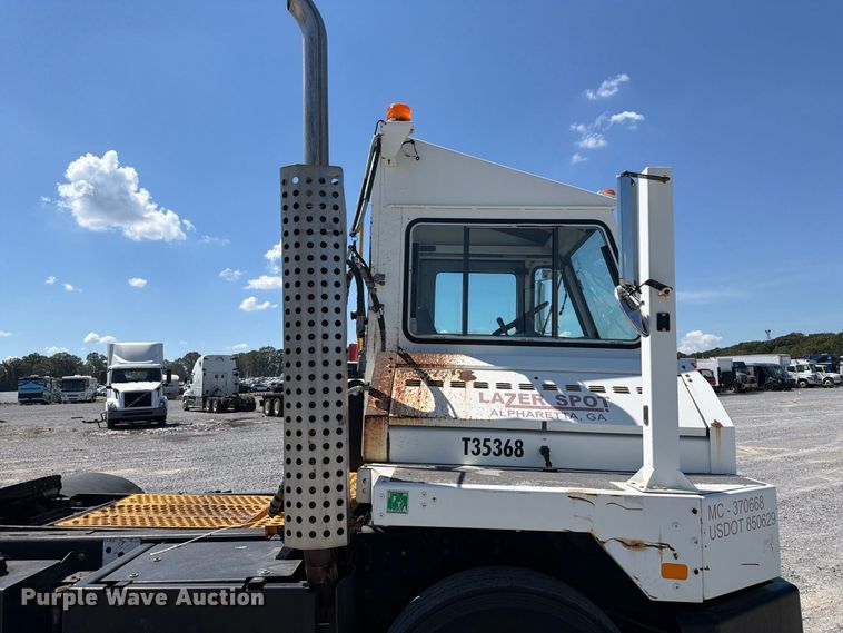 image for item YA3864 2014 Kalmar Ottawa yard truck