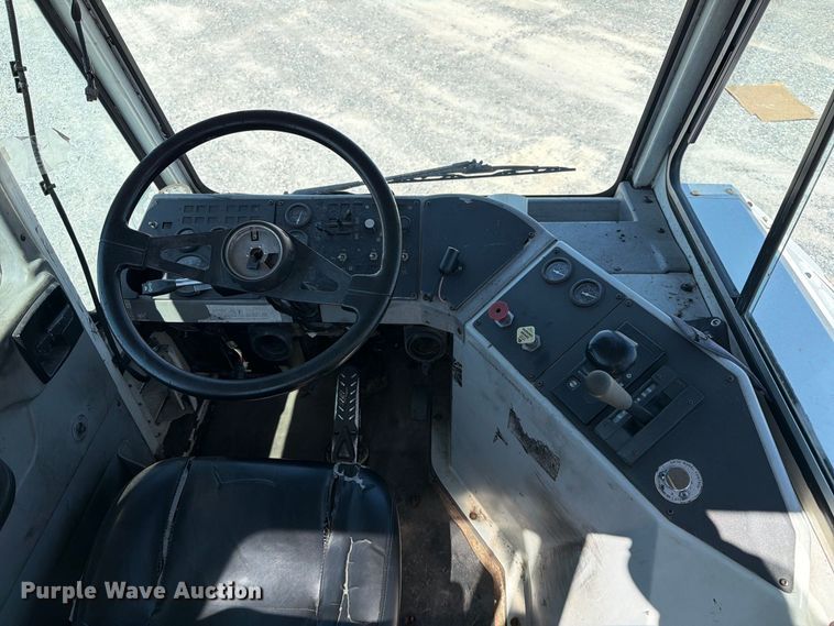 image for item YA3864 2014 Kalmar Ottawa yard truck