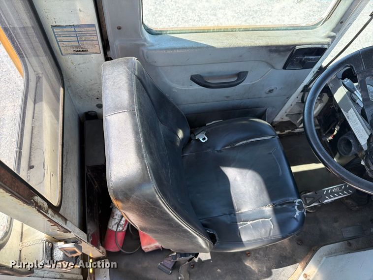 image for item YA3864 2014 Kalmar Ottawa yard truck