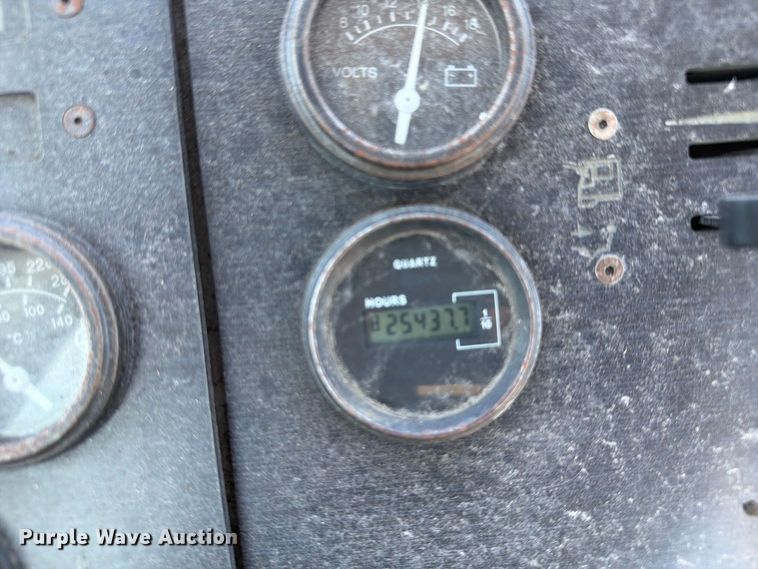 image for item YA3864 2014 Kalmar Ottawa yard truck