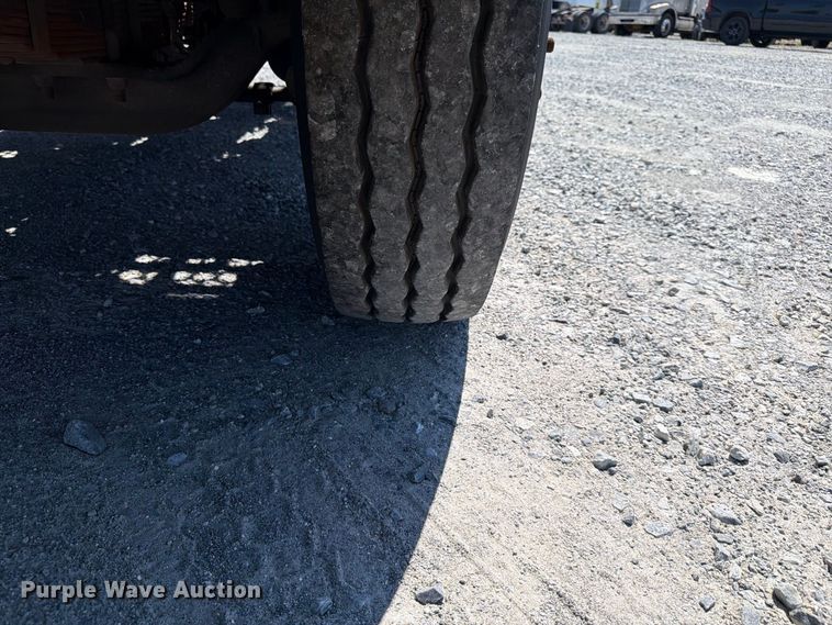 image for item YA3864 2014 Kalmar Ottawa yard truck