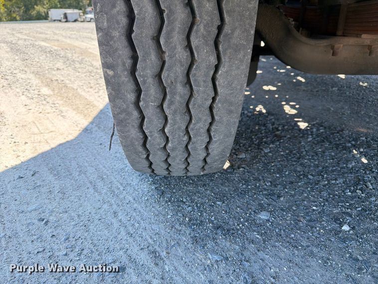 image for item YA3864 2014 Kalmar Ottawa yard truck