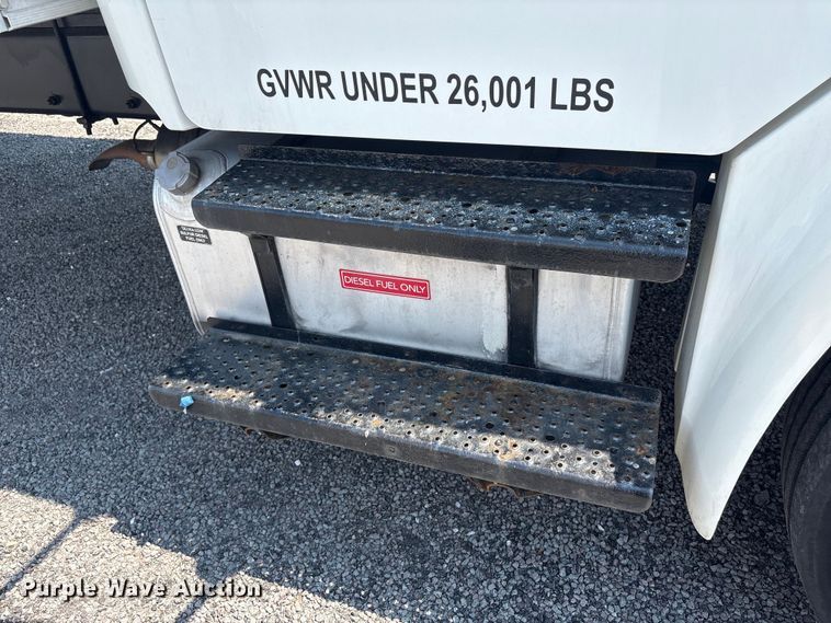 image for item YA3925 2020 Freightliner Business Class M2 box truck