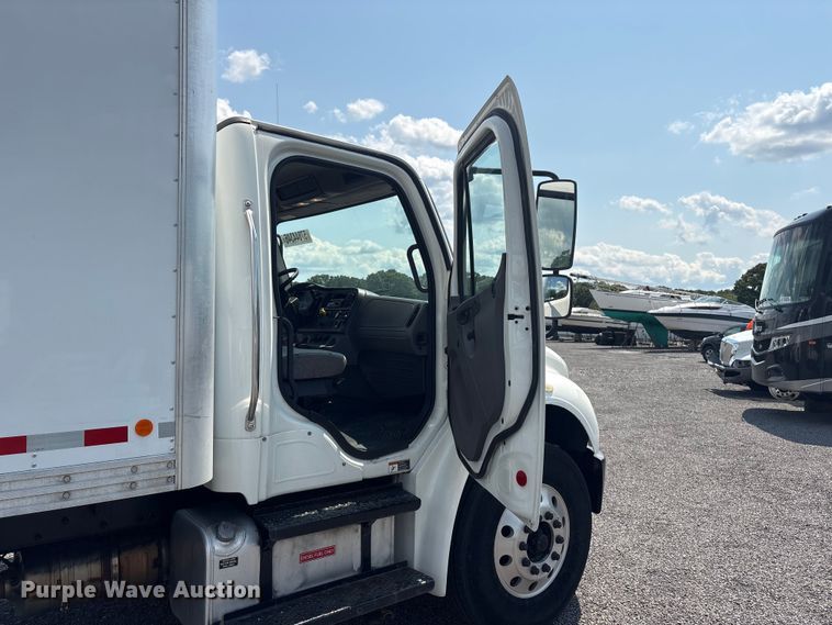 image for item YA3925 2020 Freightliner Business Class M2 box truck
