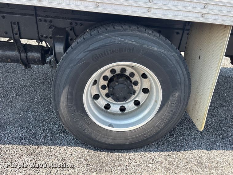 image for item YA3925 2020 Freightliner Business Class M2 box truck