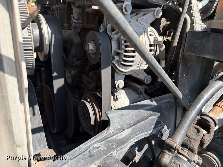 image for item YA3982 2019 Kenworth T680 semi truck