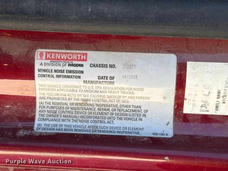 image for item YA3982 2019 Kenworth T680 semi truck
