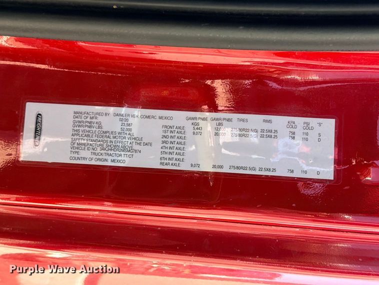 image for item YA4020 2021 Freightliner Cascadia 126 semi truck