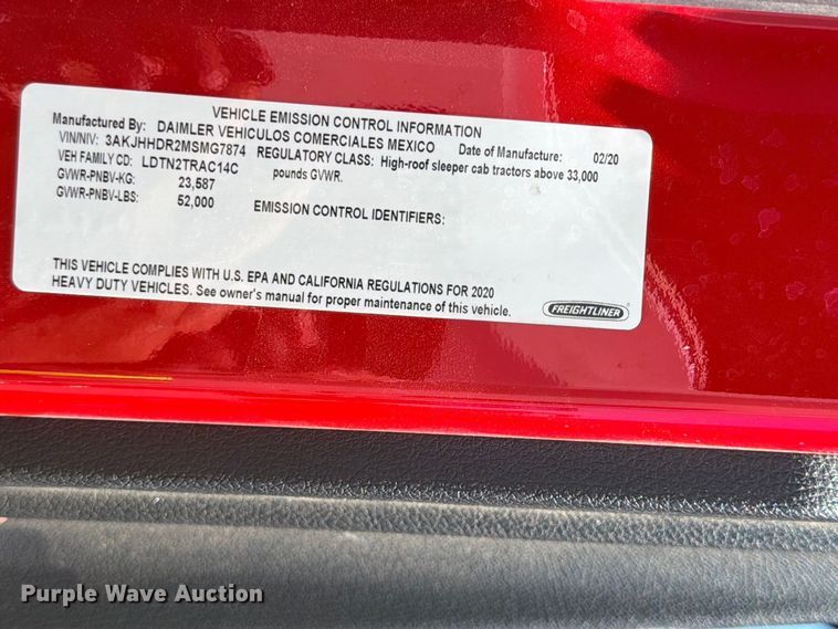 image for item YA4020 2021 Freightliner Cascadia 126 semi truck