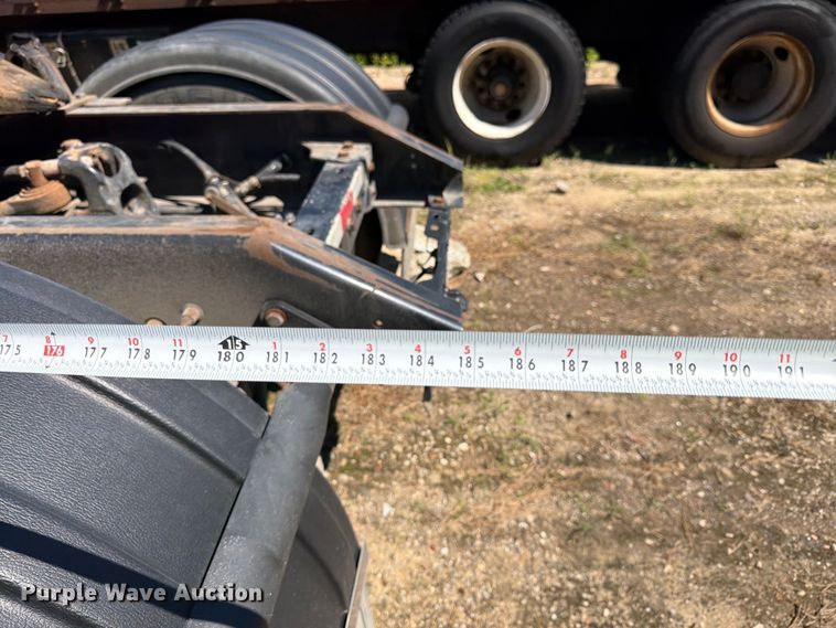 image for item YA4066 2018 Kenworth T880 semi truck