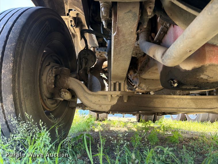 image for item YA4066 2018 Kenworth T880 semi truck