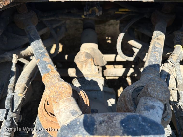 image for item YA4066 2018 Kenworth T880 semi truck