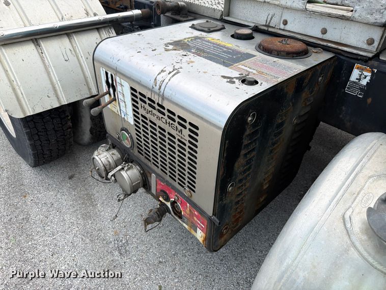 image for item YA4092 2017 Peterbilt 579 semi truck