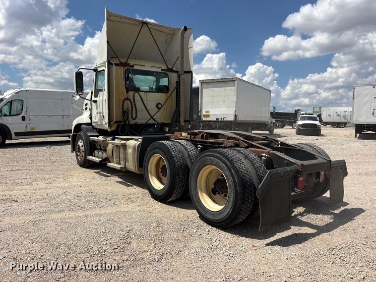 image for item YA4203 2016 Mack CXU613 semi truck