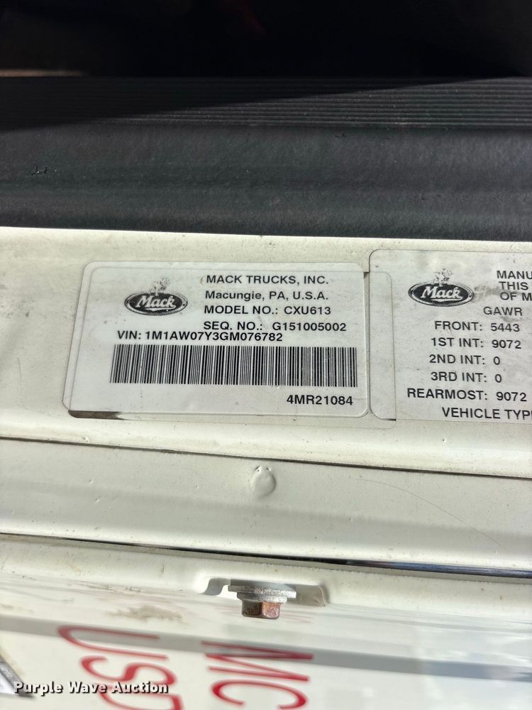 image for item YA4203 2016 Mack CXU613 semi truck