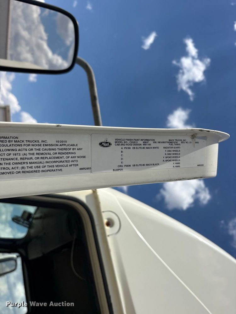 image for item YA4203 2016 Mack CXU613 semi truck